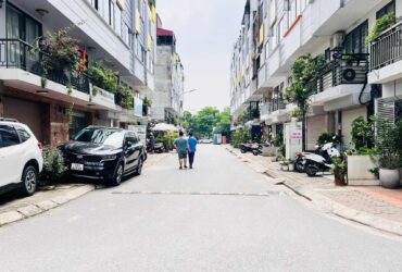 Siêu phẩm lô góc Long Biên, 57m x 6 tầng, thang máy, mặt tiền 15.6m, ôtô tránh, kinh doanh