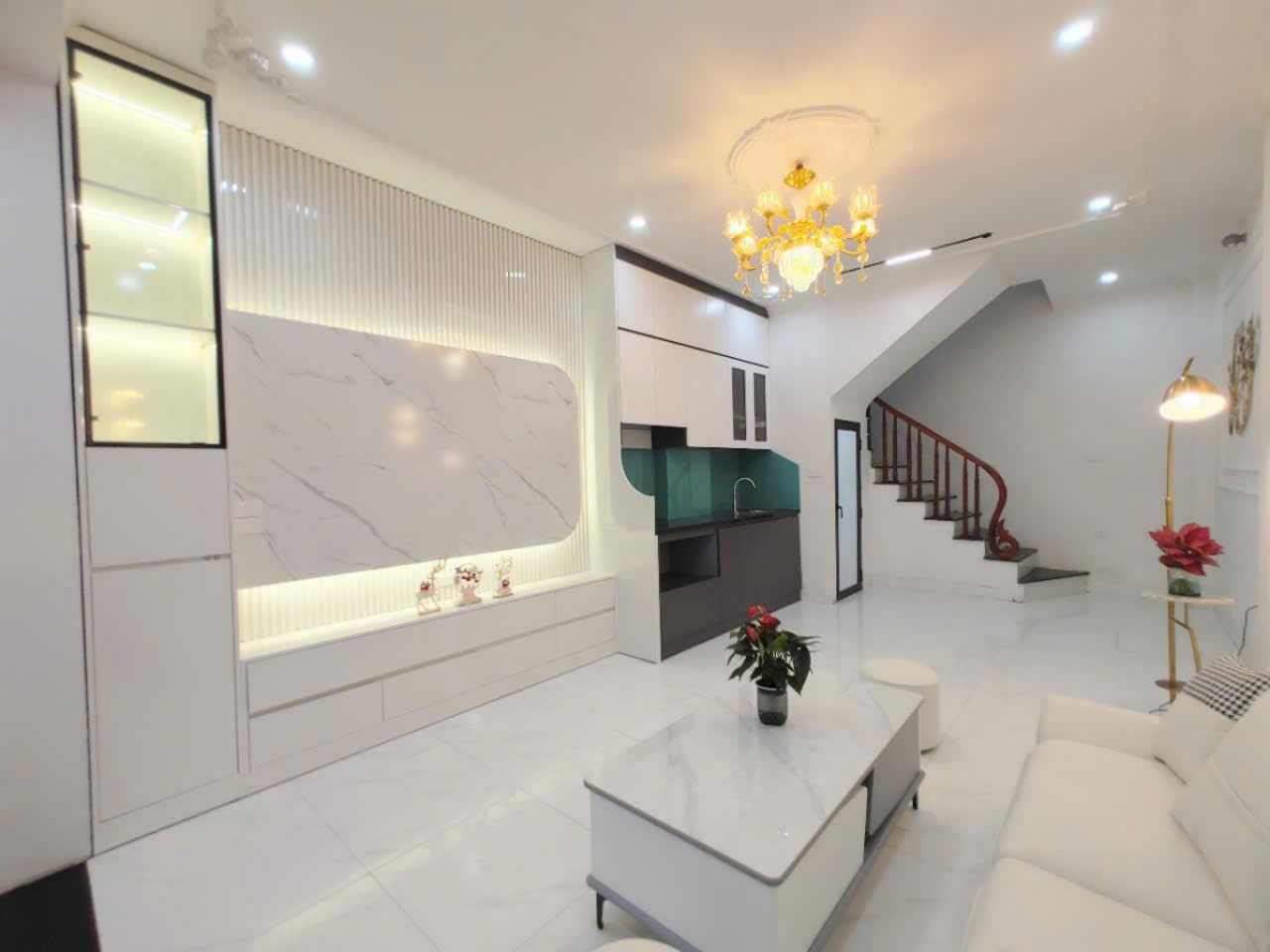 man bồi ba la 51m nhà 6 tầng thang máy ,phân lô vỉa hè , kinh doanh ,giá trị tăng cao , vị trí trung tâm quận ,dân trí cao ,an ninh tốt
pháp lý : sổ chính chủ giao dịch ngay