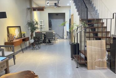 Bán nhà Ngọc Thuỵ Long Biên 40m ôtô thang máy-Nhỉnh 9 tỷ( TL)
