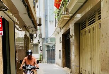 PHÁO ĐÀI LÁNG- CHỈ 8 TỶ- 5 TẦNG- XÂY MỚI- Ô TÔ TRÁNH CÁCH 20m