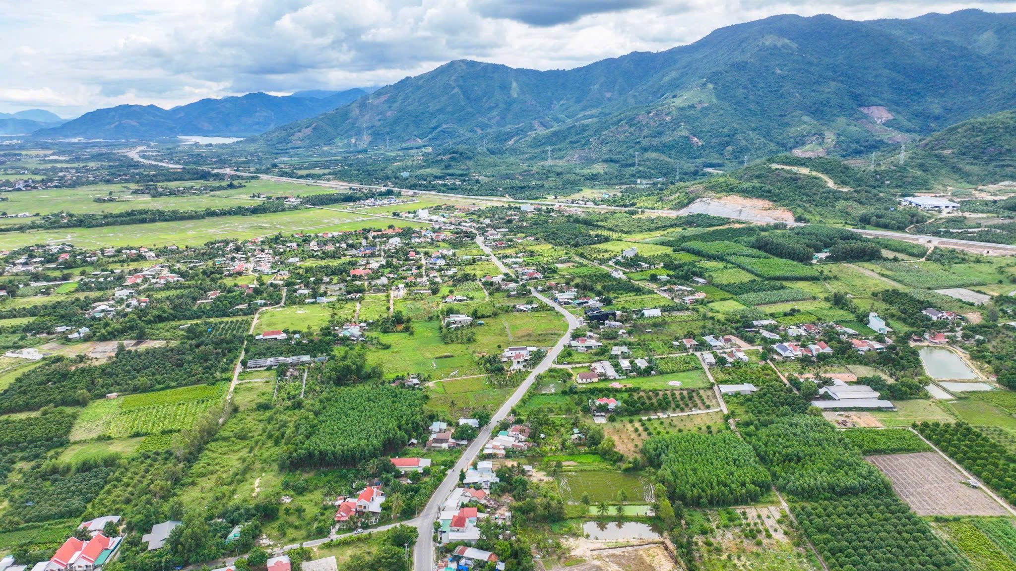 GIẢM GIÁ CỰC SỐC! ĐẤT THỔ CƯ, MẶT TIỀN ĐƯỜNG TẠI SUỐI TIÊN – DIÊN KHÁNH. GIẢM CHỈ CÒN 1,450TỶ