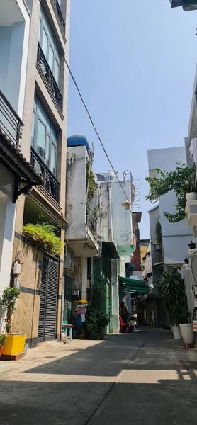 Nhà  Đường Lê Văn Sỹ Phường 13 Quận 3 Cũ.