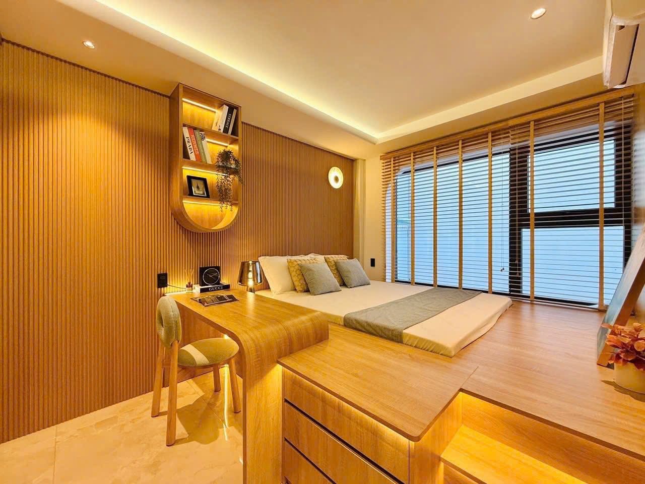 4.5❌17m, BÁN NHÀ 5 TẦNG, HXH, THANG MÁY, NGUYỄN VĂN KHỐI, P8 GÒ VẤP, 12 TỶ NHỈNH