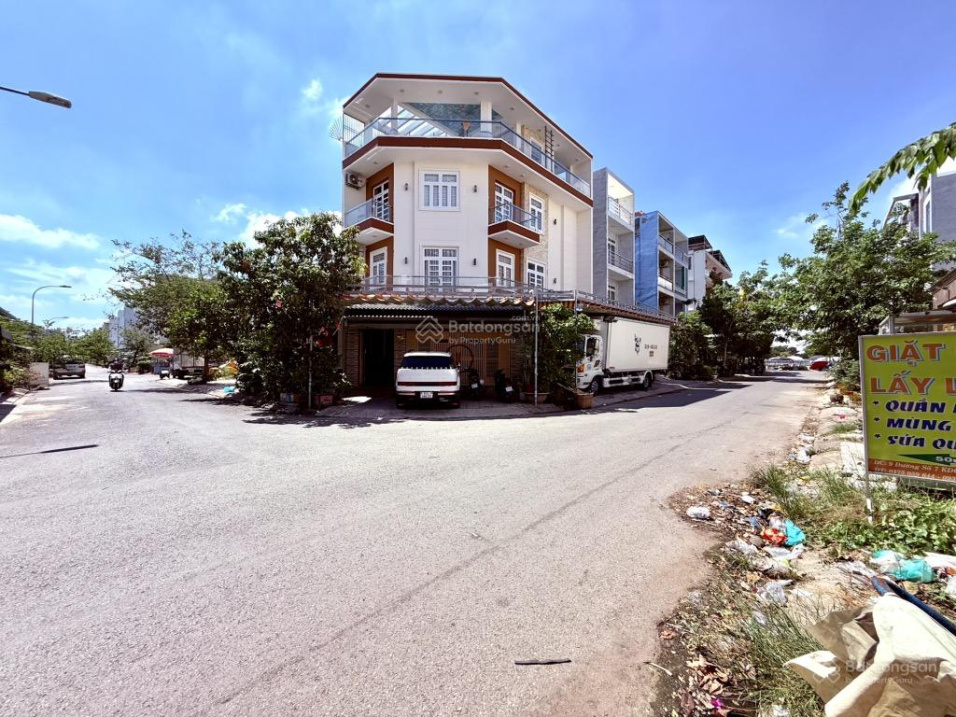 BÁN BIỆT THỰ LÔ GÓC 2 MẶT TIỀN – KDC HIỆN HỮU, QUẬN 8 – VỈA HÈ LÁT ĐÁ SANG TRỌNG – CHỈ 14.5 TỶ