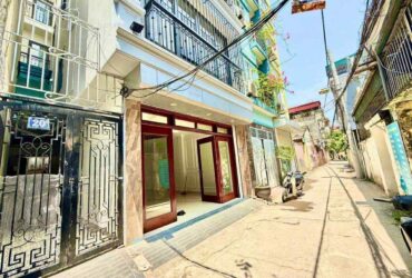 nhà đẹp lô góc Hồng Tiến, 45m x 5 tầng, mặt tiền 4.5m, gara ôtô, phân lô bàn cờ, ôtô chạy vòng quanh