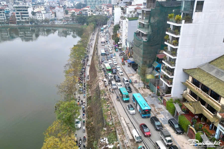 Bán nhà mặt phố Xuân Diệu – View Hồ Tây – Kinh doanh đỉnh  – 31m2 MT 3m – SDCC