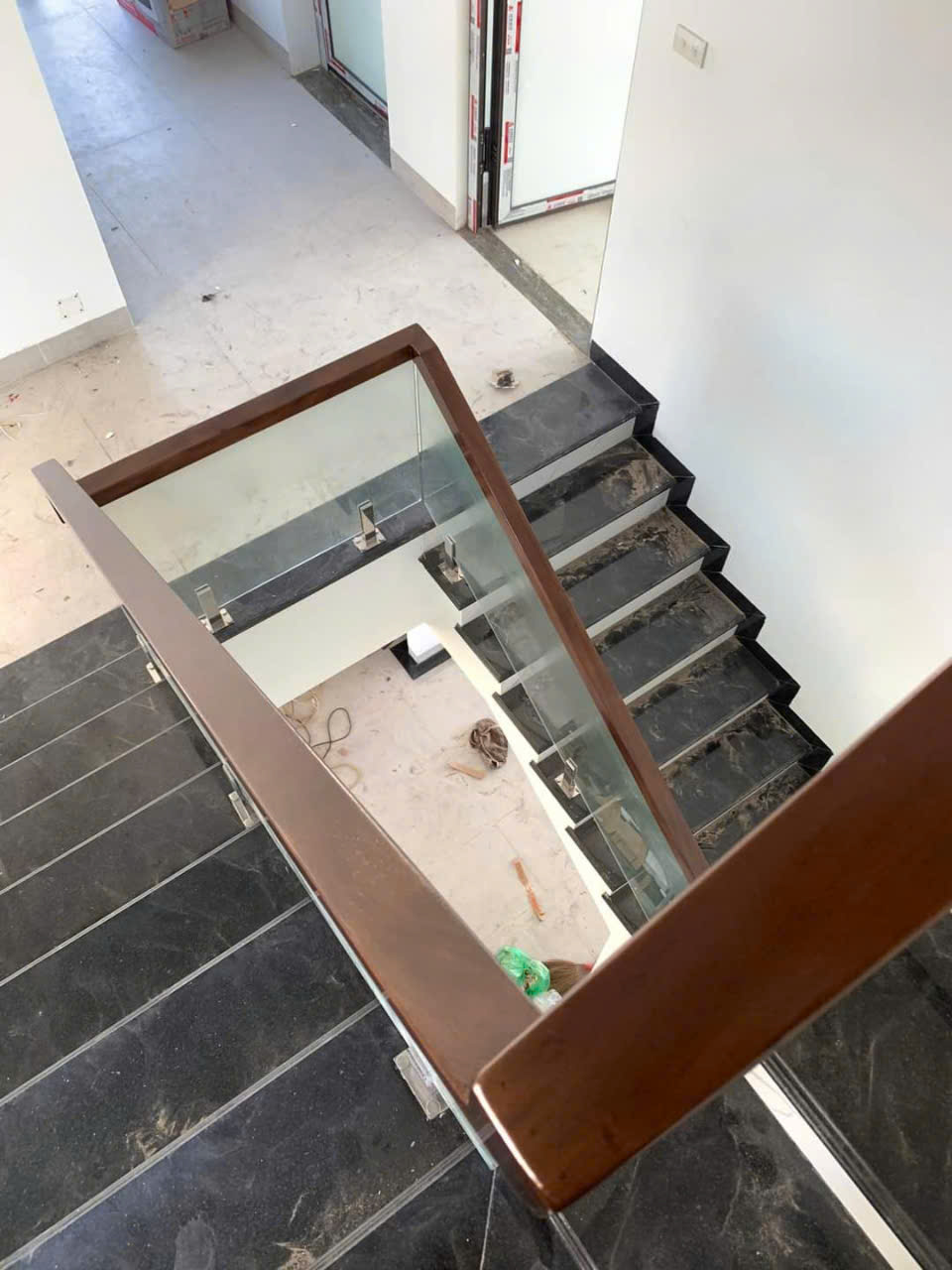 Nhà tôi cho thuê nhà mới, lô góc,vỉa hè, 113m2- 4T, Hoàng Cầu_46 Tr