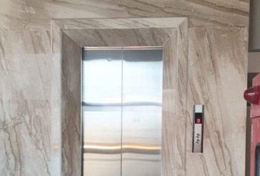 Tôi cho thuê nhà mới, hai cửa đi, Hoàng Văn Thái, 98m2x 5T vỉa hè 30 Tr