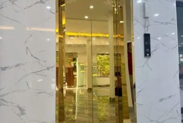 Mình cho thuê nhà mới, hai mặt tiền, Thụy Khuê, 106m2x 4T vỉa hè 30 Tr