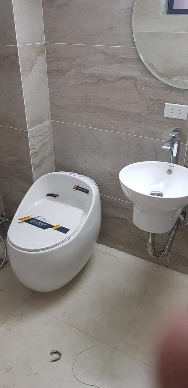 Tôi cho thuê nhà mới, hai cửa đi, Hoàng Văn Thái, 98m2x 5T vỉa hè 30 Tr