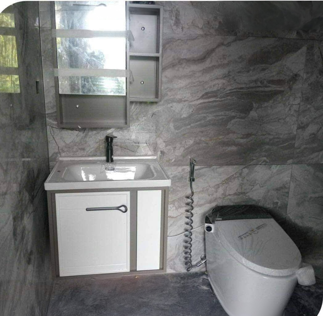 Tôi cho thuê nhà lô góc, mới,vỉa hè, 114m2- 5T, Nguyễn Thị Định_45 Tr