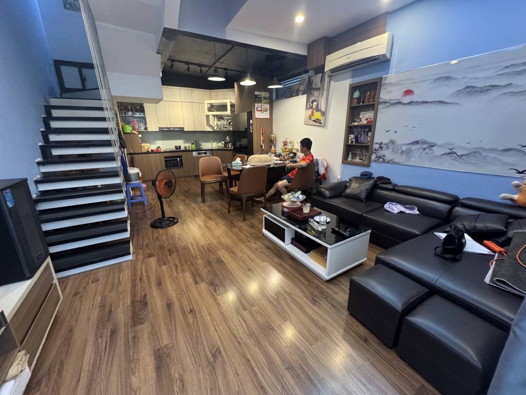 Nhà thanh lãm hà đông -45m2 – 5 Tầng – Ngõ ba gác – 9 tỷ có tl – oto đỗ cửa – siêu thoáng- full nội thất