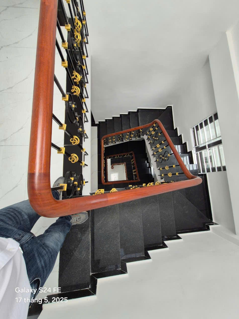 💥💥💥 NHÀ ĐẸP LÔ GÓC – MỚI KOONG – #GARA Ô TÔ 7 CHỖ hơn 5 tỷ   – #Ô TÔ TRÁNH – #KINH DOANH – #TIỆN ÍCH NGẬP TRÀN – GIÁ SIÊU RẺ  !