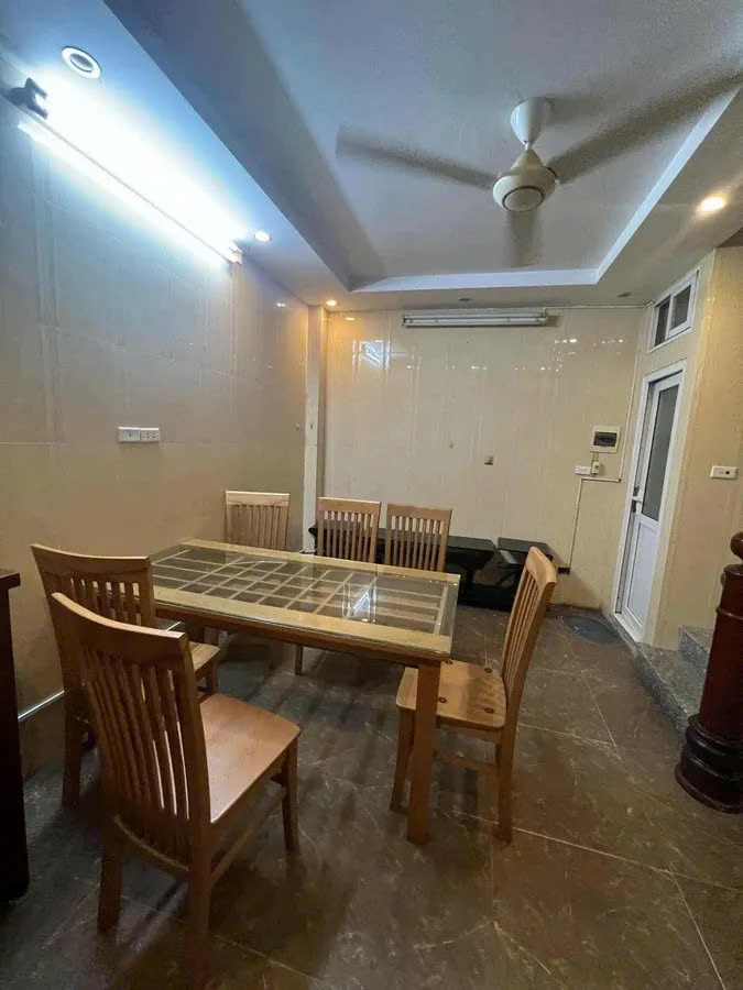 Bán Nhà Chợ Khâm Thiên 25/28m2. 5 tầng. mặt tiền 5.2m giá 5.98 tỷ Đống Đa Hà Nội
