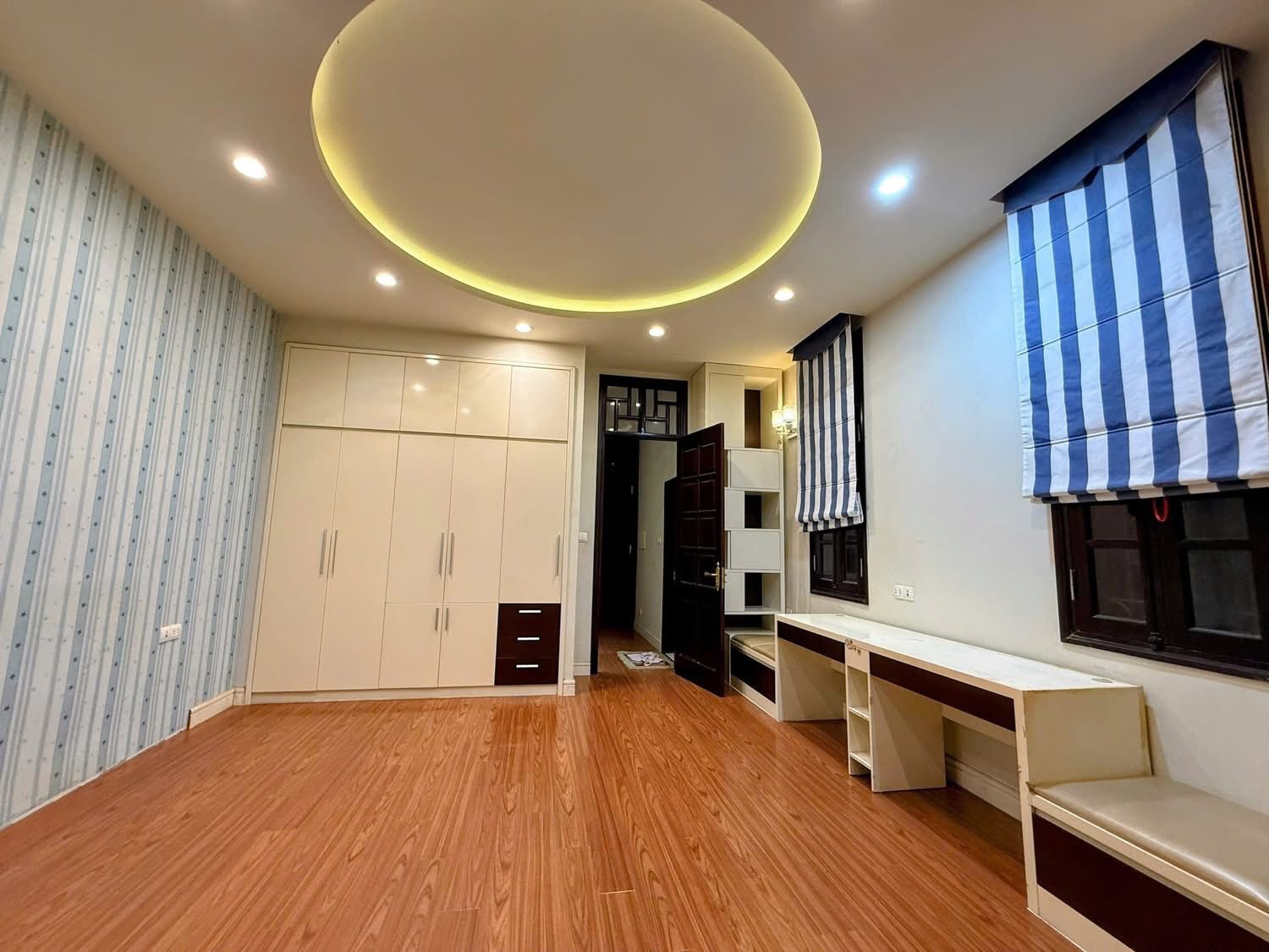BÁN NHÀ HỒ TÙNG MẬU 45M² x 5 TẦNG, LÔ GÓC GẦN PHỐ, NGÕ NÔNG RỘNG, GIÁ 8.5 TỶ