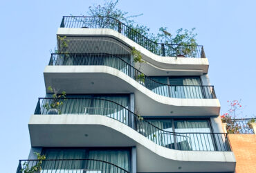 Bán nhà mặt phố 7 tầng – 95m – Xã Đàn, Đê La Thành – 51 tỷ