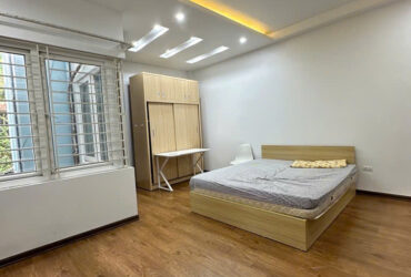 Nhà Lê Văn Hiến – 34m² x 5 tầng – Gần HV Tài chính, chợ n – Ô tô đỗ cách nhà 30m – 6.9 tỷ