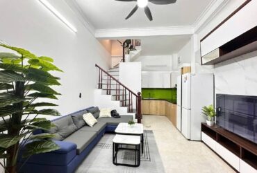 CẦU GIÂY Ô TÔ 10M,SÁT PHỐ-NHÀ ĐẸP FULL NỘI THẤT 30M-8 TỶ800