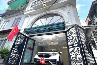 * CỰC ĐỈNH(NGUYỄN VĂN LINH-LONG BIÊN)- OTO NGỦ TRONG NHÀ– 6 TẦNG THANG MÁY – LÔ GÓC – THÔNG SỐ SIÊU ĐẸP CỰC HIẾM – NHÀ NỞ HẬU ĐÓN TÀI LỘC * 50m2 nhỉnh 12Đ.