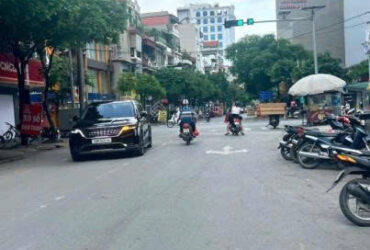 Cực hiếm! Mặt tiền 5,5m Ngô Thì Nhậm- Hà Đông.
60m2, giá chỉ 17,2 tỷ, phân lô vỉa hè, kinh doanh.