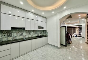 TRẦN THÁI TÔNG Ô TÔ QUA NHÀ NGÕ THÔNG KINH DOANH-42M 11 TỶ 600