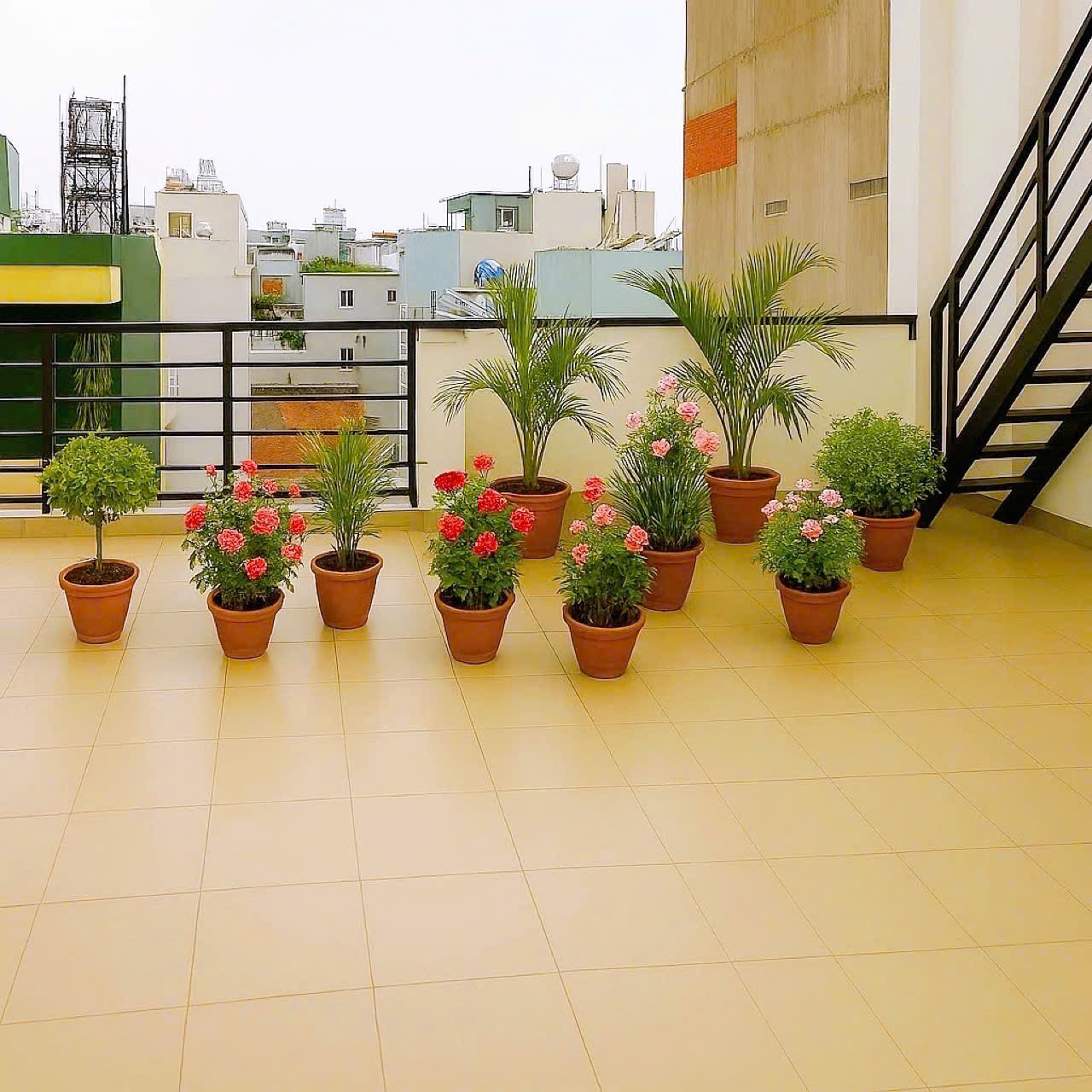 Bán nhà Quận 3 – Hẻm Ô TÔ Trần Văn Đang – 5.9 x 7.4 m – Cho thuê 200 tr – 5 Tầng – 8.6 tỷ