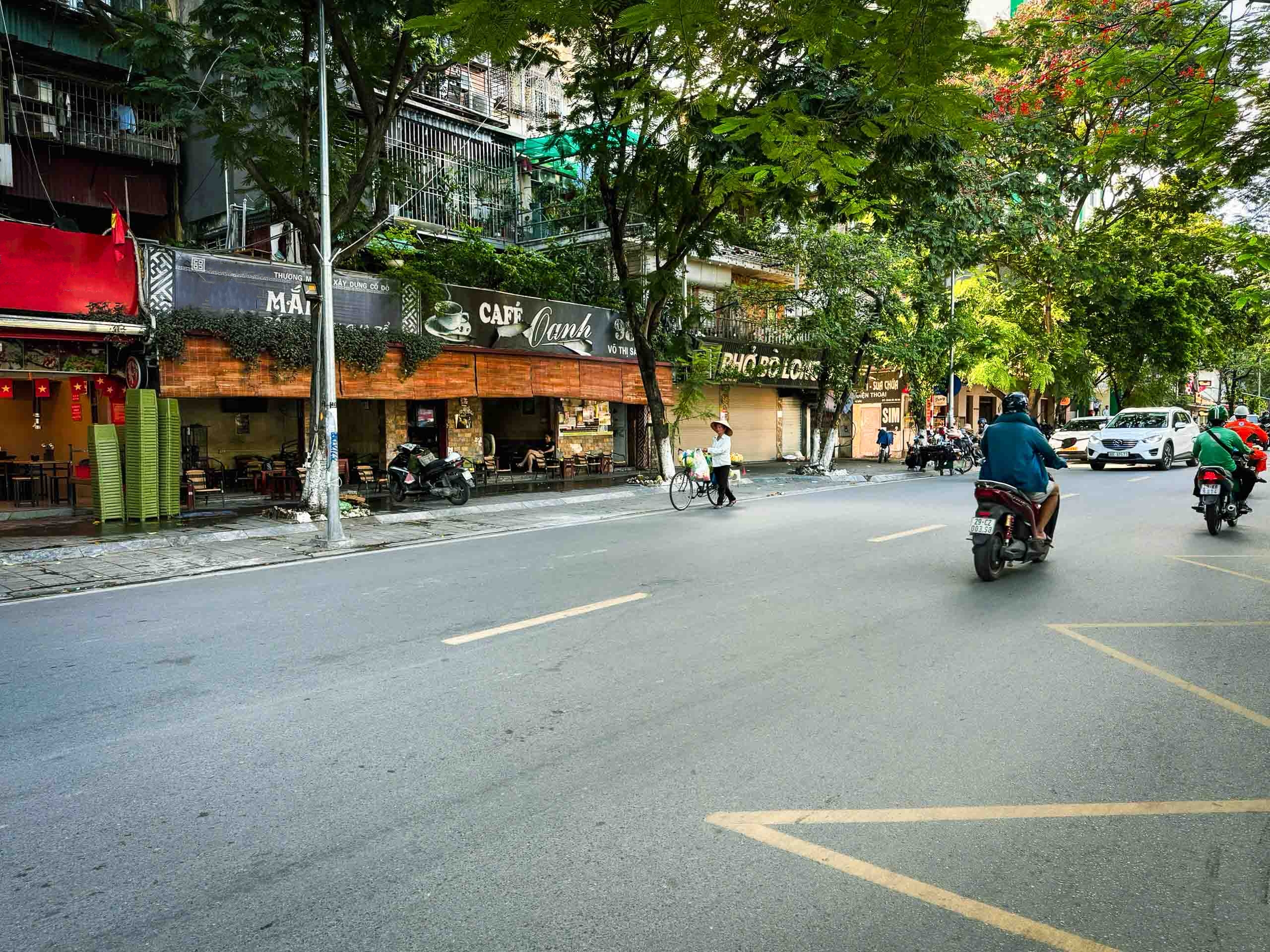 Đầu tư siêu ngon, Nhà mặt phố – 69m2 – MT 10m – 21 tỷ Bạch Mai, Lê Thanh Nghị