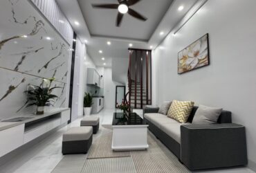 ĐỘI CẤN 10M RA PHỐ-NỞ HẬU-DT 35M x 4 TẦNG,MẶT TIỀN 4,5M GIÁ 7 TỶ 8