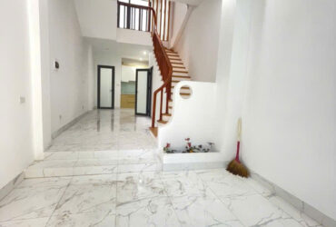 GIA ĐÌNH CẦN TIỀN BÁN GẤP NHÀ TẠI QUANG TRUNG -YÊN NGHĨA -HÀ ĐÔNG, DT 39M2
NHÍCH 5 TỶ
