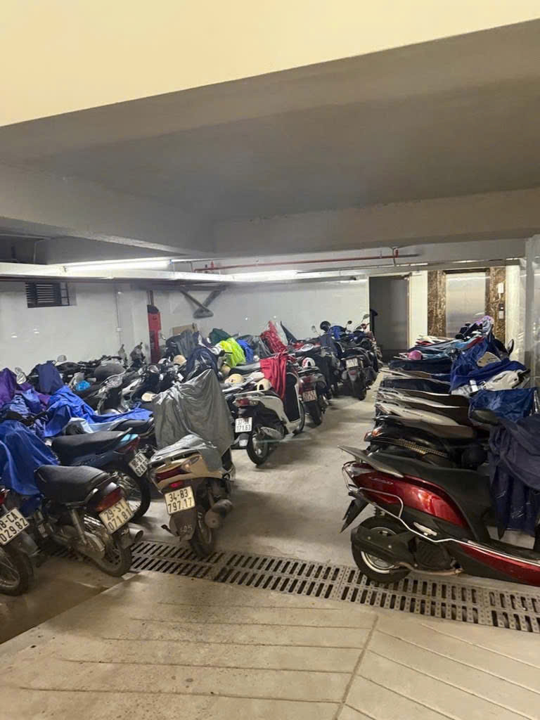 Hiếm bán tòa nhà mặt phố Bà Triệu, Hàng Bài, Hoàn Kiếm DT 75m2, 8 tầng thang máy, có hầm, KD siêu đỉnh cao