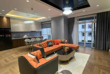 Bán Căn Hộ  Royal City 130m² – 2PN Rộng Rãi – View Đẹp – Tầng Cao – Hướng  Mát Mẻ