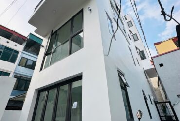 *** (SÀI ĐỒNG) NHÀ MỚI XÂY 6 TẦNG- THANG MÁY – NGÕ THÔNG- CỰC THOÁNG-Ở SƯỚNG. 
 Diện tích 40m chỉ 8₫.
