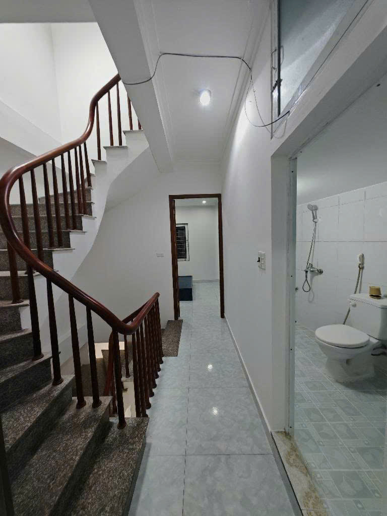 NHÀ ĐỨC THẮNG – VIEW HỒ HIẾM – 50M² x 5 TẦNG – Ô TÔ NGỦ TRONG NHÀ – GIÁ 11.8 TỶ