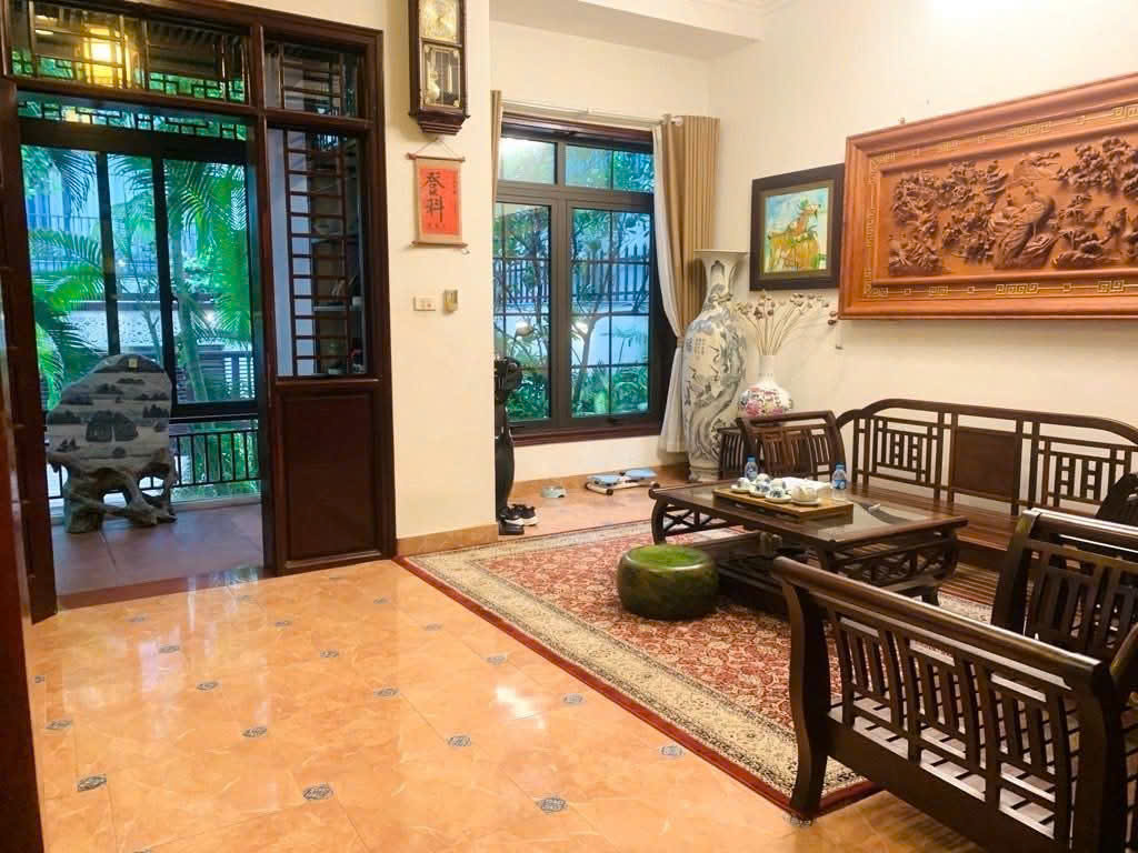 NHÀ PHỐ NGỌC THUỴ 180m – LONG  BIÊN giá đầu tư