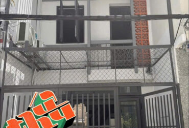 NHÀ NGUYÊN CĂN CHO THUÊ VỪA Ở VỪA KINH DOANH NGAY TTTP NHA TRANG ĐƯỜNG 2 OTO.