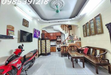 10M RA ĐƯỜNG BỜ SÔNG- TRƯƠNG ĐỊNH- 35M2- 5T- 6.5TỶ NGÕ 3 GÁC TO THÊNH THANG