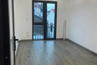 NHÀ ĐẸP MỚI KÍNH KOONG Ở NGAY- Ô TÔ ĐỖ GẦN – 35M RA TRỤC CHÍNH – KINH DOANH NHỎ – 5 TẦNG NỘI THẤT ĐẸP – GIÁ 6 TỶ