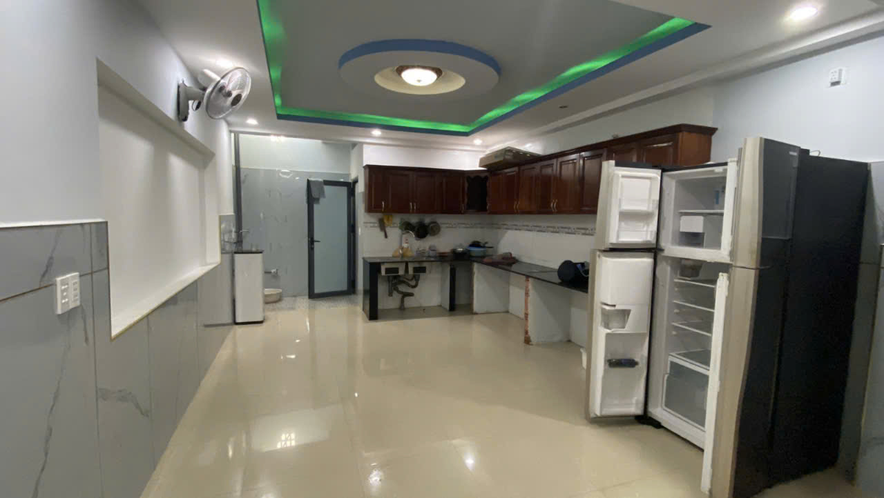 HIẾM! NHÀ 2 TẦNG – HẺM XE HƠI ĐỖ XUÂN HỢP – 86M2, 2TẦNG – CHỈ 4.4 TỶ.
– 0909323881