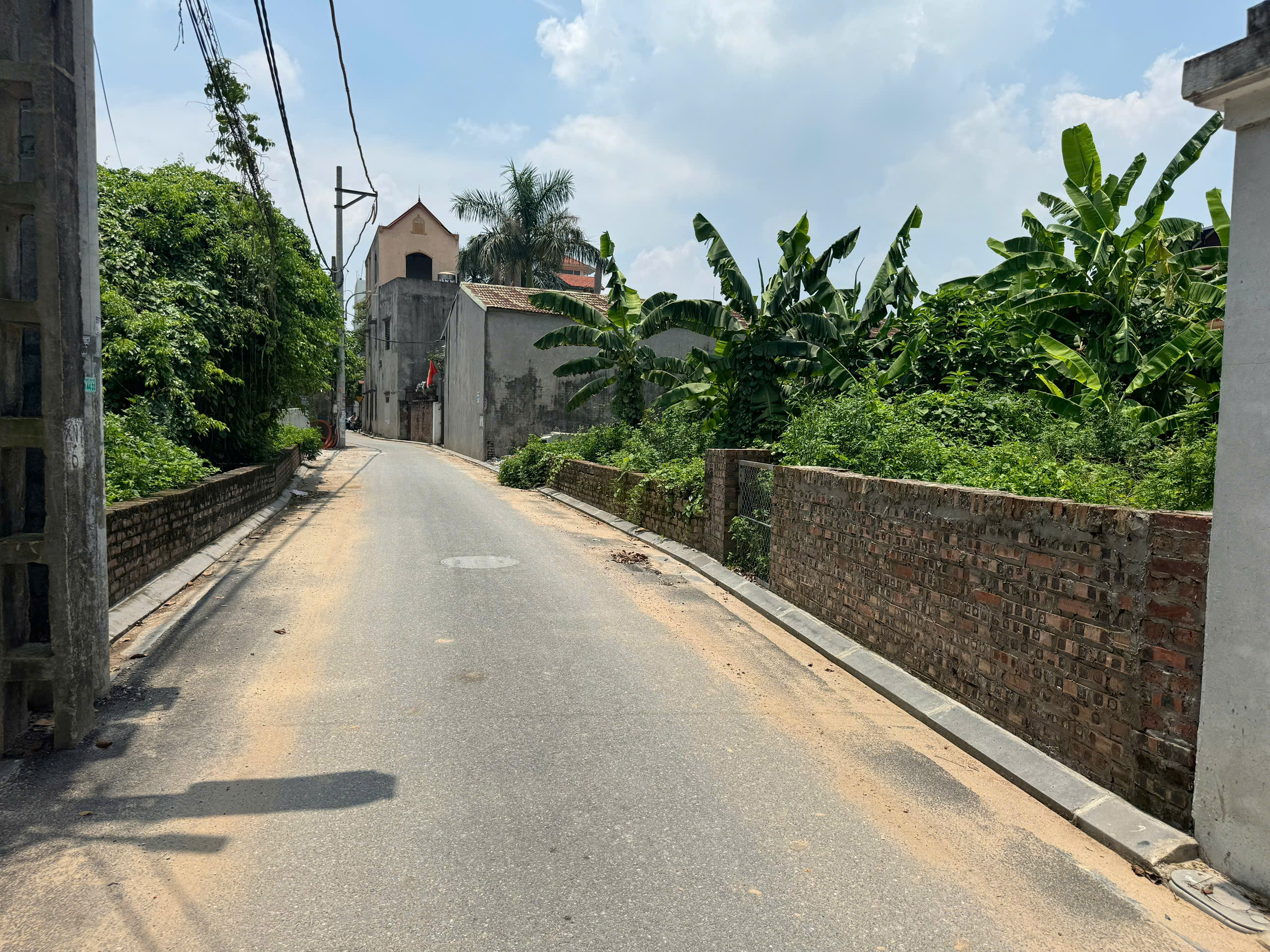 BÁN ĐẤT PHÚC THỊNH – VỊ TRÍ SIÊU ĐẸP 🏠

📍 162m² – Xóm Nhì, Phúc Thịnh ( Vân Nội cũ )