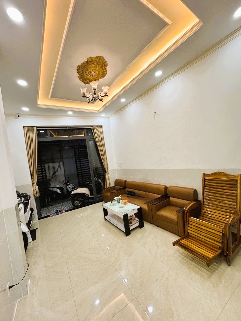 Bán nhà 4 tầng 56m2 Hậu Giang, đẹp lung linh, View kênh Lò Gốm, Him Lam, chỉ hơn 6 tỷ