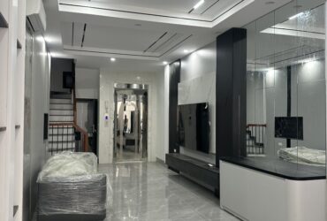 BÁN NHÀ hOÀNG NHƯ TIẾP- LONG BIÊN, 50M, THANG MÁY, MỚI TINH- NHỈNH 12 TỶ( TL)