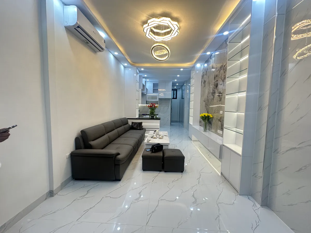Bán Nhà Nguyễn Phúc Lai 39/45m2. 5 tầng. mặt tiền 3.3m. giá 13.2 tỷ Đống Đa Hà Nội