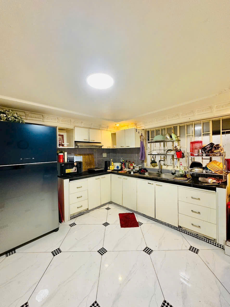 Nhà 5 tầng (60m2) ngay chợ Rạch Ông Nguyễn Thị Tần P2 Q8
