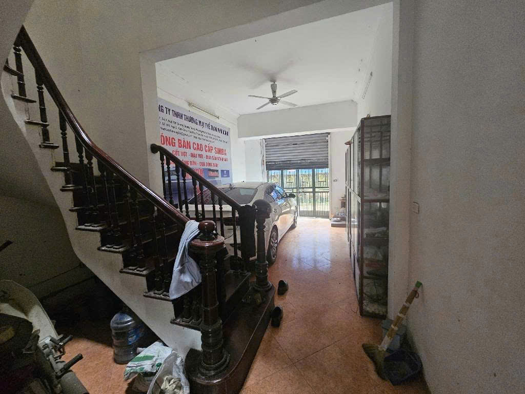 HIẾM  – NỞ HẬU – DIỆN TÍCH LỚN – GẦN PHỐ – TÀU ĐIỆN TRÊN CAO – GIÁ 18,2 tỷ