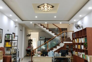 🌟 NHÀ 2 TẦNG MẶT TIỀN MẸ THỨ – HÒA XUÂN, CHỈ 6,5 TỶ! 🌟
