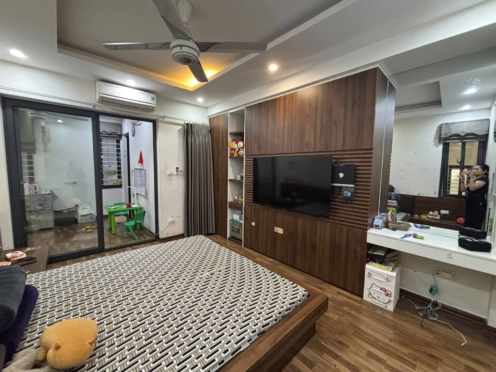 CẦN BÁN NHÀ TRUNG TÂM ĐỐNG ĐA – AN SINH AN NINH TỐT – TIỆN ÍCH BẠT NGÀN – 40M2 – 5 NGỦ