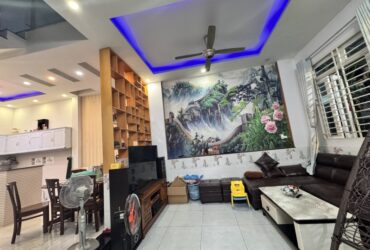 Bán nhà 2 Tầng + Sân Thượng mát mẻ,SHR đường 2 ô tô, gần chung cư Bcons