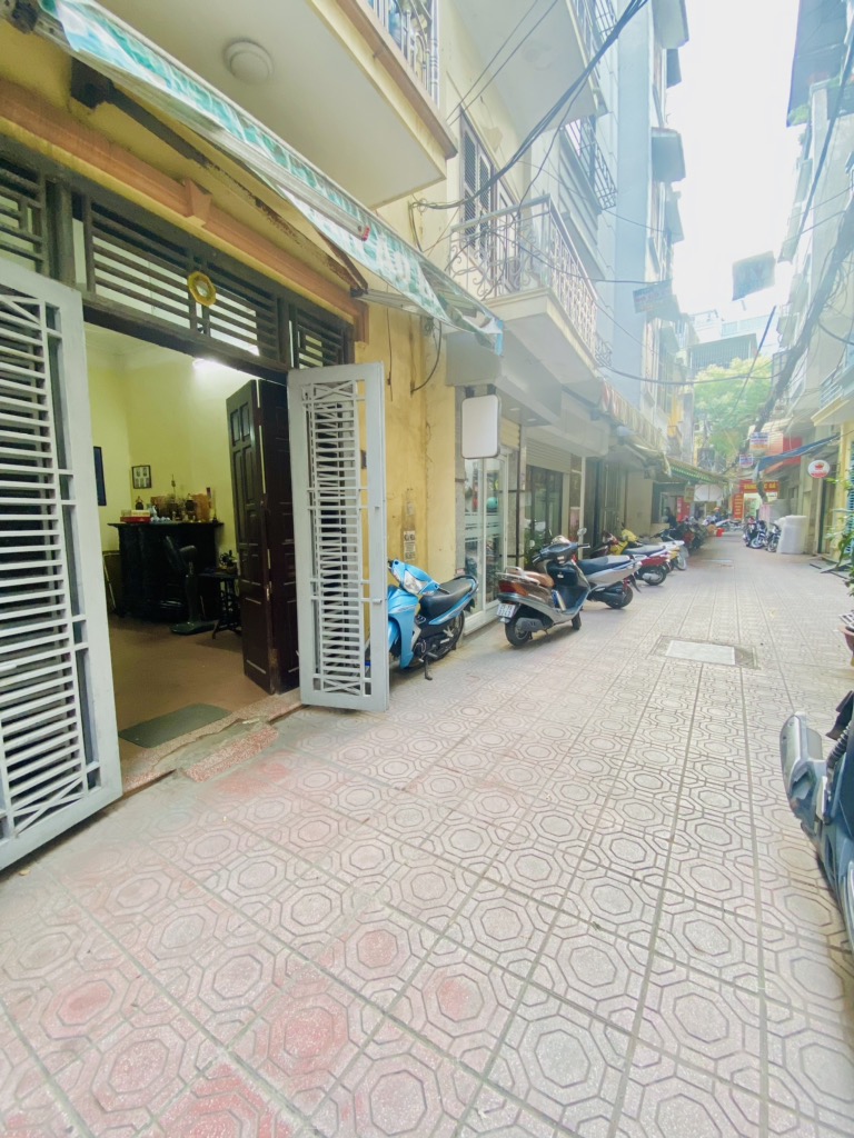 YÊN BÁI,HAI BÀ TRƯNG 21tỷ 75m Ô TÔ ĐỖ CỬA,LÀM ĂN KINH DOANH CẦN TIỀN BÁN SỚM