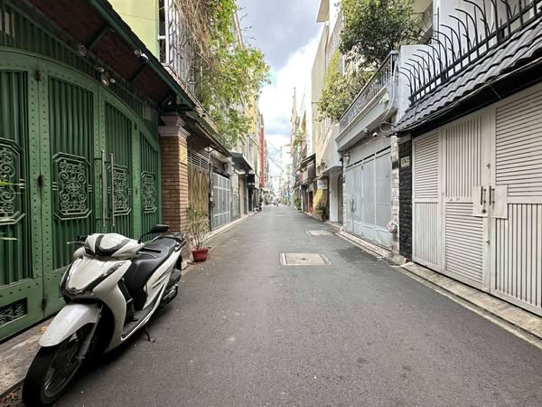 Nhà Hẻm Ôtô Đường Trần Huy Liệu Quận Phú Nhuận Phường 15 Cũ.