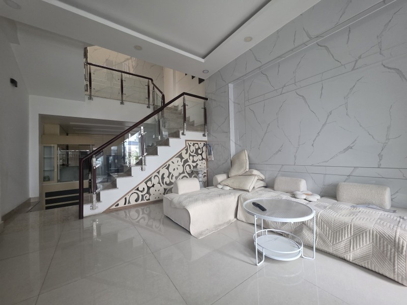 Bán nhà Đường 28, Cát Lái, Q.2, DT 76m2, 4 tầng, 3PN, Sổ Hồng, giá 10.35 tỷ.